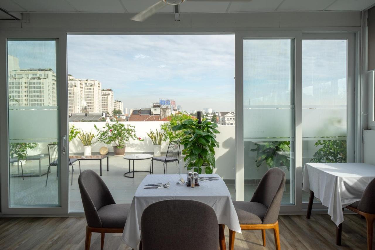 Park Hill Hotel - Phu My Hung Ho Chi Minh City Exterior photo